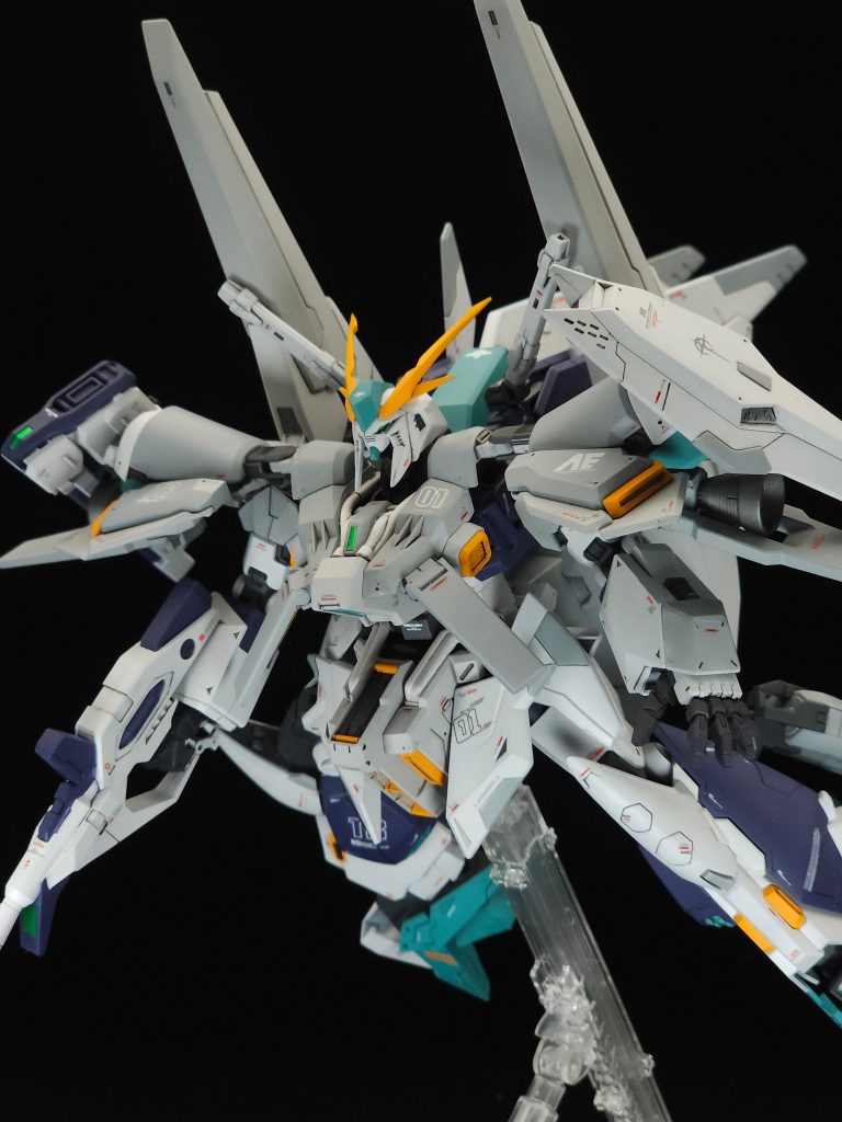 イカロスユニット装備型クスィーガンダム–5枚目/制作者：ル・クルーゼ