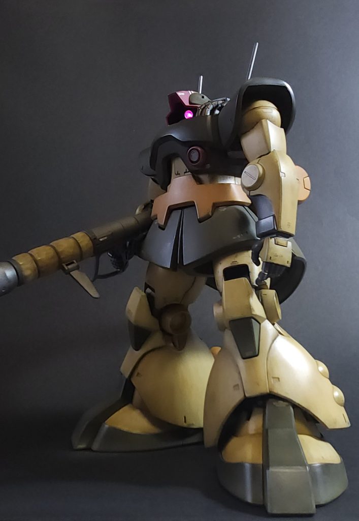作品名：ドワッジあと少しで完成しそうです<p>MGドワッジも結構進んで完成間近になってきました。ヒートトマホークの塗装もチャレンジしましたが、まだまだ難しいと感じました。練習あるのみですね。写真撮影の事も少し考えて、家である環境だけで色々試したりもしています。同じ向 [&hellip;]</p>
