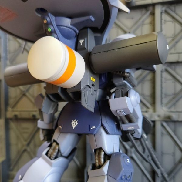 タンクにライン塗ってみました