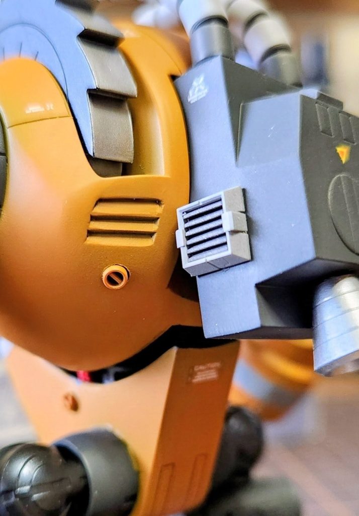 バックパックもバーニアも少し調整しています。個人的にはHGUCシリーズを意識して良い感じに出来たと思っています。