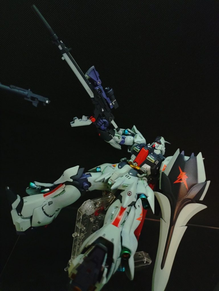 撃ちきったグレネードを投棄して···