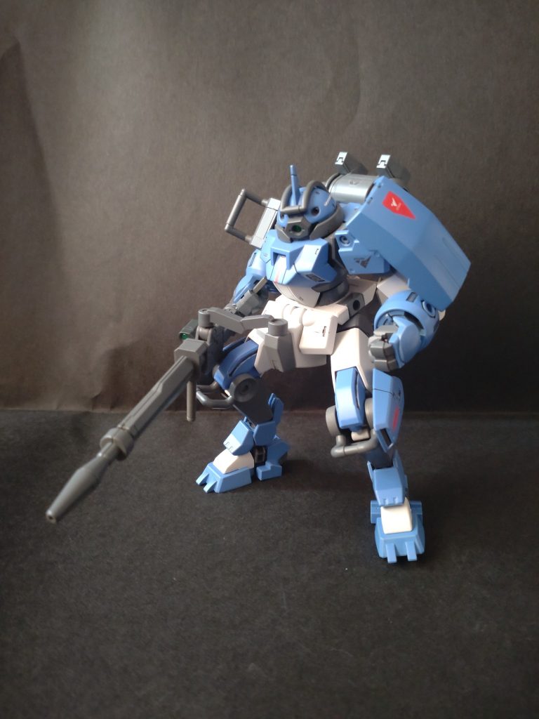 デミは良いキットですね今度は一般機をボトムズ風にしてみたいですご覧いただきありがとうございました〜🙇