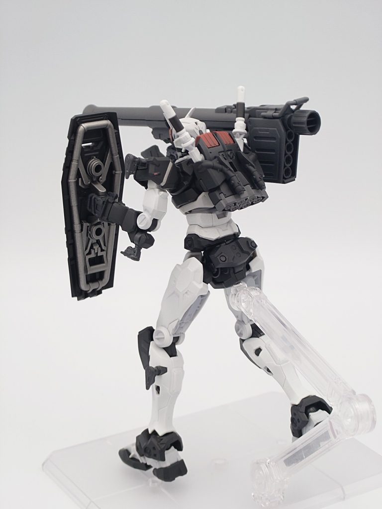 局地型ガンダム(GQ)–4枚目/制作者：プラモカイザー