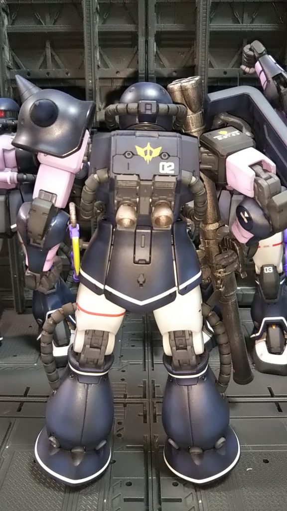 背面
