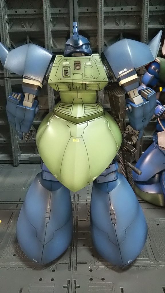 背中