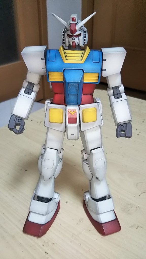 聖衣脱いだらガンダムなんです(17号18号を吐き出した訳ではない💦)なんか中身だけ発売されているとは?(手持ち火器がないらしい)