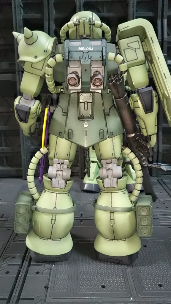 背面J型の特徴はバーニアとふくらはぎ