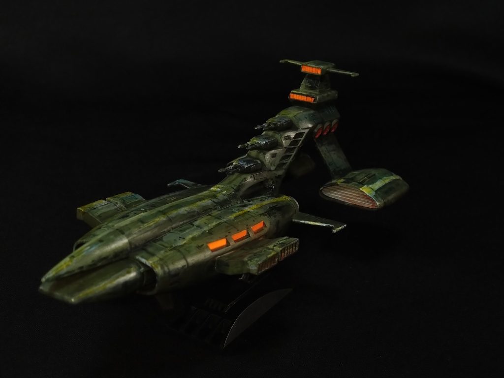 ジオン軍巡洋艦　量産型ムサイ