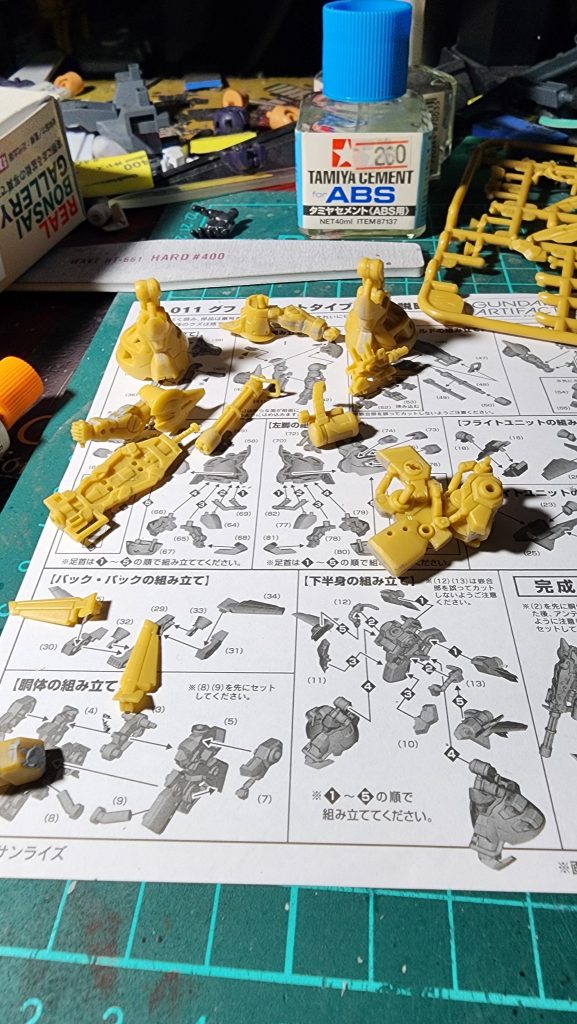 一応合わせ目は大体埋めてます、処理が雑なので少しじっと見ると粗が沢山。