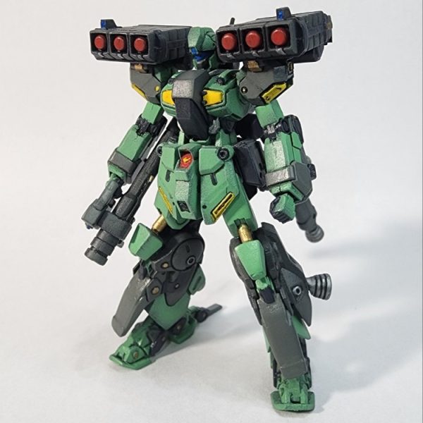 アーティファクト　スタークジェガン
