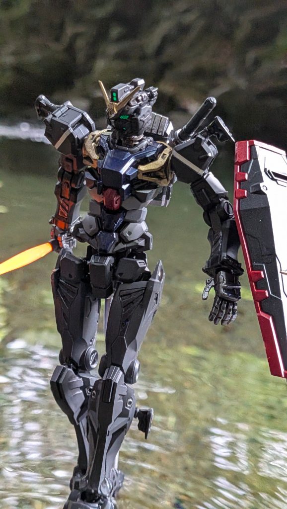サムネの写真できるだけ棒が死角になるような角度で撮影📸してます(gundam-kao2)
