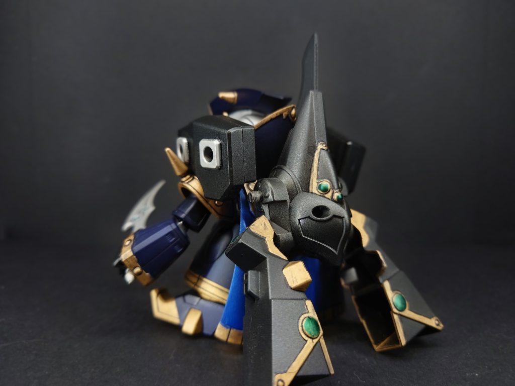 三国伝コミック022話『偽皇帝、起つ』袁術>その話は本当ですか紀霊将軍！紀霊>はい、このまま孫策が江東を支配すれば袁術様にとっては由々しき事態袁術>あの若造めがぁ～…きっとこの玉璽を狙ってきたに違いありません