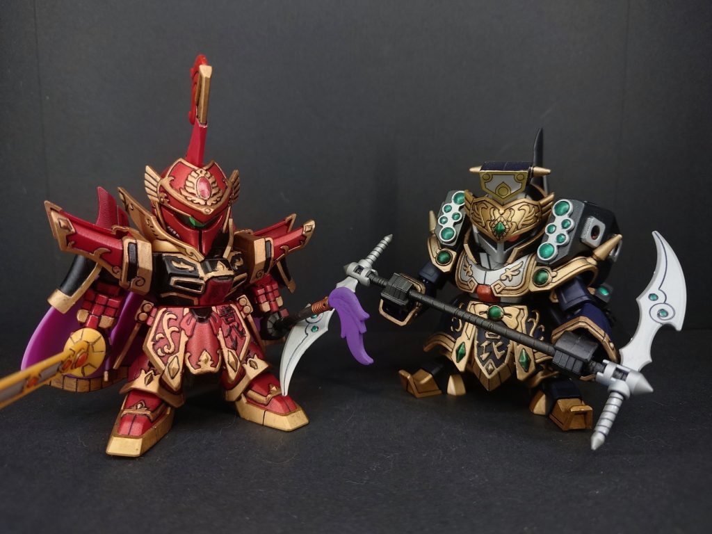 袁術のカラーレシピブルー…タミヤディープメタリックブルーシルバー…クレオスシルバーゴールド…スーパーリッチゴールドグリーン…ガンダムマーカーメタグリーンレッド…ガンダムマーカーメタレッドブルー…タミヤメタリックブルーブラック…タミヤメタリックブラック下地…フィニッシングサーフェイサー1500グレー仕上げ…水性プレミアムトップコートつや消し以上でスプレー、筆塗りで塗装してます。