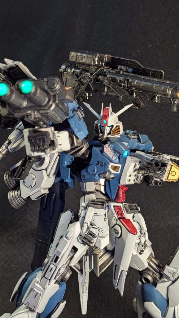 こっちの顔もなかなかかっこいい🤤νガンダムのパーツがほとんどですが、全体のシルエットはEX-Sに近いので、こっちの顔の方がしっくりきますね(gundam-kao5)
