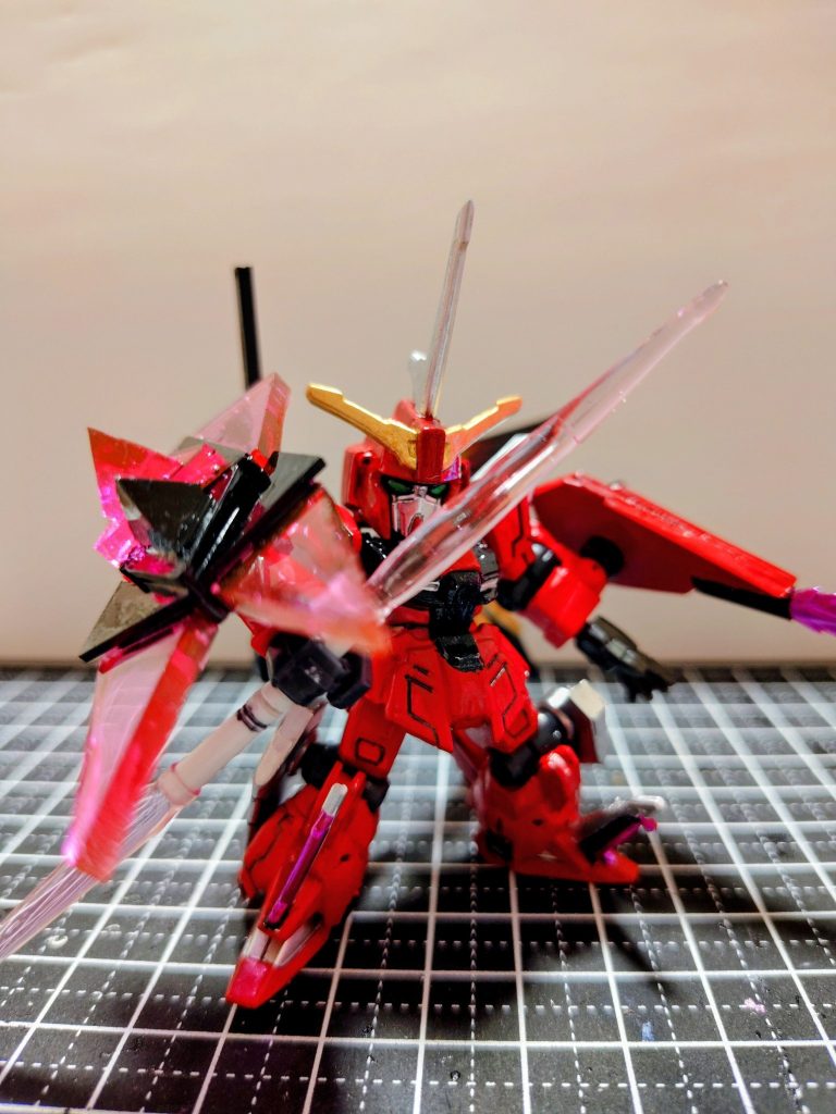 こちらはビームシールドシザー的なものをレジンとプラ板で作りました⊂⁠(⁠・⁠▽⁠・⁠⊂⁠)