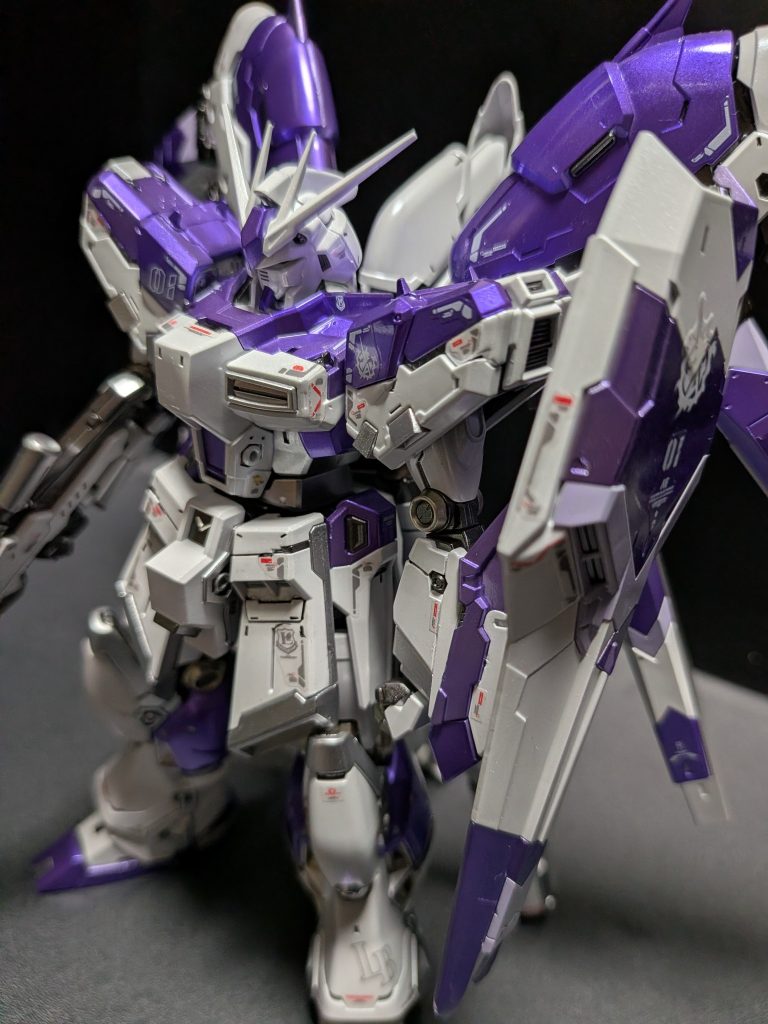 中古なのでファンネルの一部の部品がなく背面の写真は撮れません笑