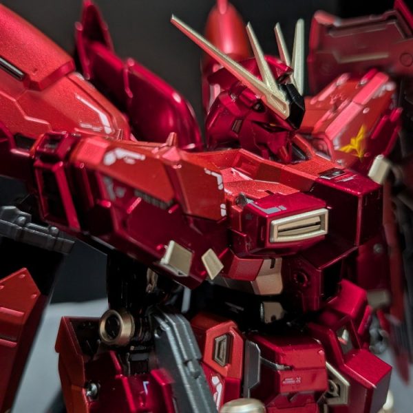 RG 1/144 Hi-νガンダム(シャア専用)