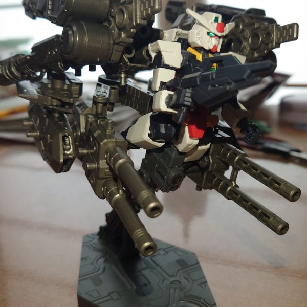 ゾイドのパーツでコアガンダムのアーマー作りました（4枚目）