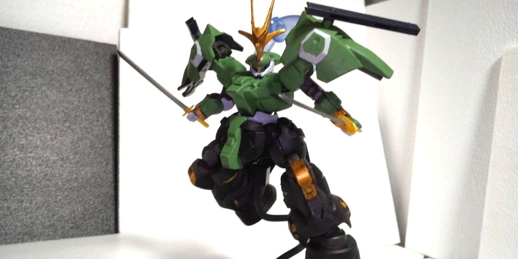 後ろのスカートがでかいので可動域がそこまでじゃないんだけどディランザはでかくて遊べて最高です＾＾