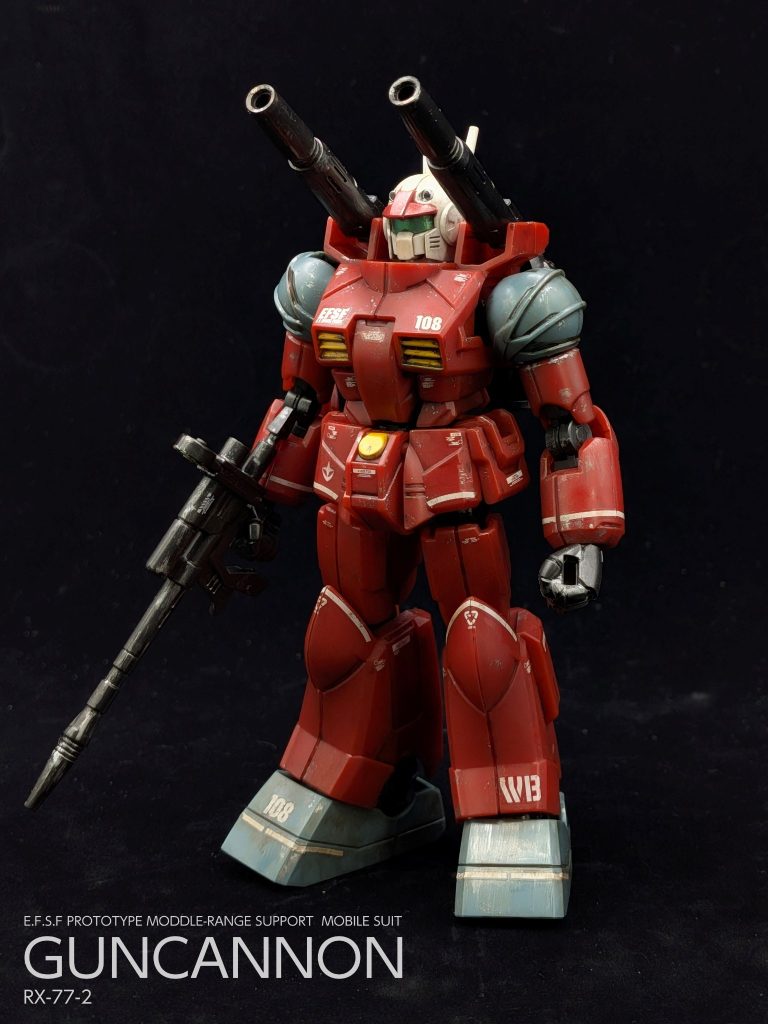 デカールはガンダムデカールのオリジンMr.ウェザリングカラーのグランドブラウンで汚してチッピングライフルのスコープはDAISOのアクリルマーカー（白⇒黄）つや消しトップコートで完成の一晩お気楽仕上げです銃身はピンバイスで開口