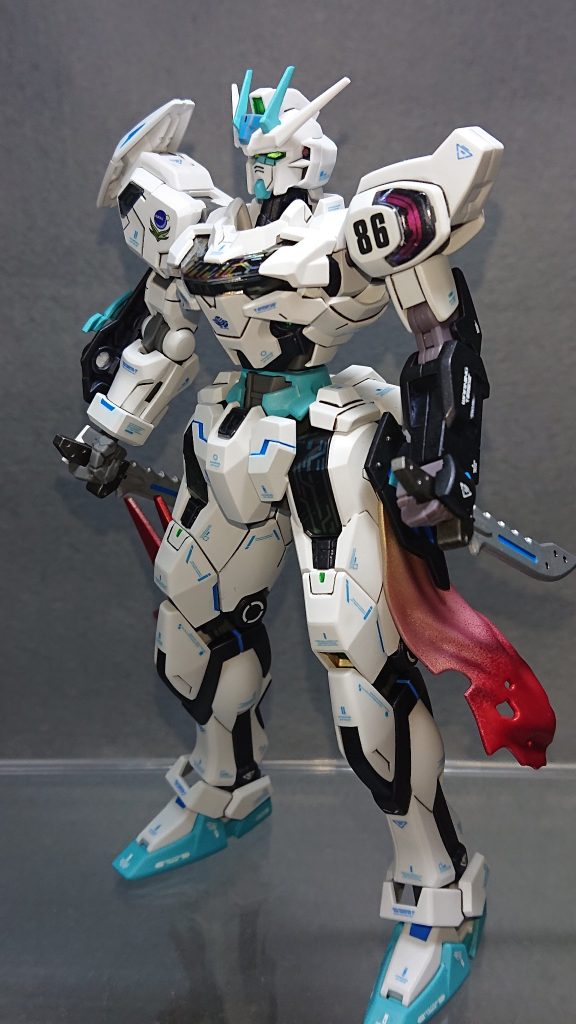 頭部 &nbsp; 　　　 ：ストライク胴体 &nbsp; 　　　 ：キャリバーン腰部 &nbsp; &nbsp;　　　：キャリバーン肩 &nbsp; &nbsp;　　　　：右　キャリバーン&nbsp; &nbsp; &nbsp;　　　　　　左　シュバルゼッテ腕部 　　　 &nbsp; ：右　キャリバーン&nbsp; &nbsp; &nbsp;　　　　　　左　シュバルゼッテ脚部 &nbsp; &nbsp;　　　：キャリバーン+ストライクバックパック：キャリバーン+ストライク武装 &nbsp; &nbsp;　　　：ダガー(30MM)