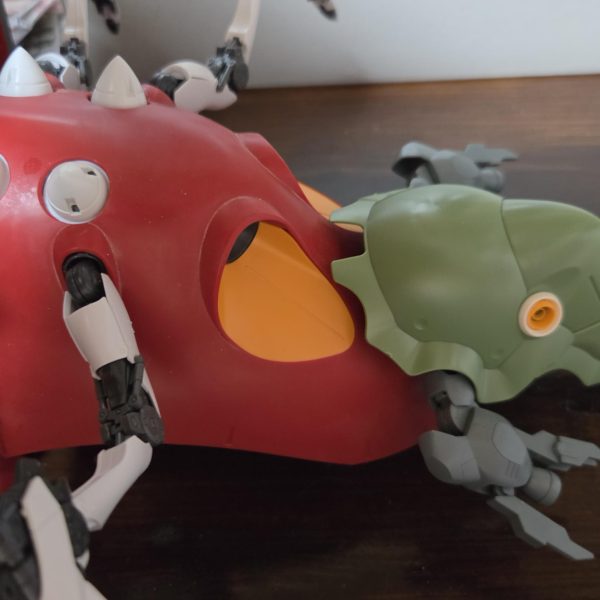 あれもこれもくっつけたいと妄想を形に落とし込んで、ミキシングが終わるとその後の作業(スジボリ、表面処理、塗装)が頭をよぎって少しづつ後悔し始める笑（3枚目）