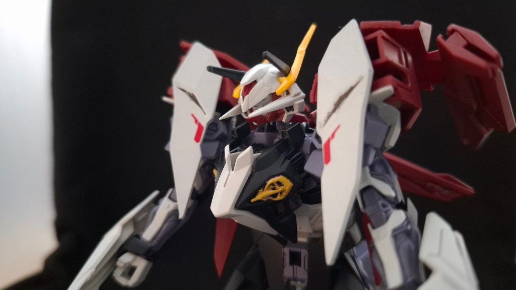 カラーレシピ全て水性ホビーカラーを使用本体レッド部：イモータルジャスティスレッド本体ホワイト部：ブラックナイトスコードカルラライトブルー本体ダークブルー部：マイティストライクフリーダムダークブルー本体パープル部：ミカエリスパープル本体イエロー部：MSイエローアイセンサーメタリックブルー部：青竹色トップコート：半光沢