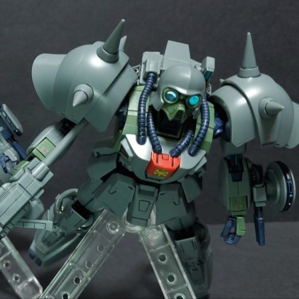 RE/100 デナン・ゾン