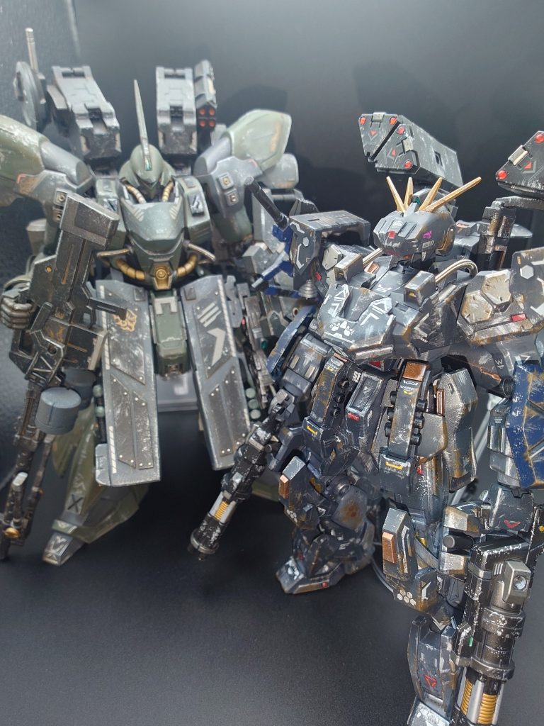 以前作成した『陸戦型サザビー』と並んで
