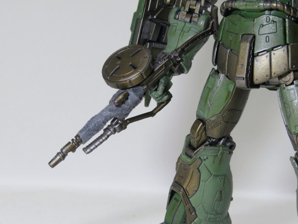 HG ザクⅡF型（ソラリ機）筆塗り全塗装＋ウェザリング–6枚目/制作者：らり～