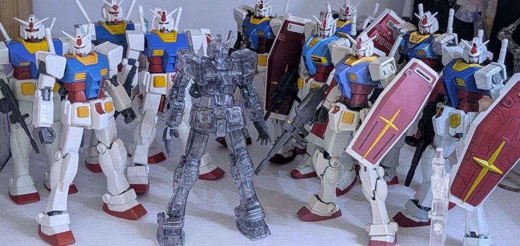 作品名：<p>SGCとGフレームかな。それ以外のプラモで1/144RX-78-2ガンダムって何あるかな。FG.EG.白ガンは入れ忘れたけどある。 んでリヴァイブなかった、なんでやねん。クリアは代わりです。美しいですね。&nbsp;</p>
