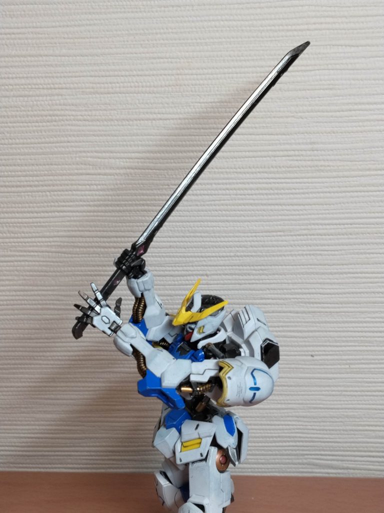 左掌はRG Hi-νから頂きました。