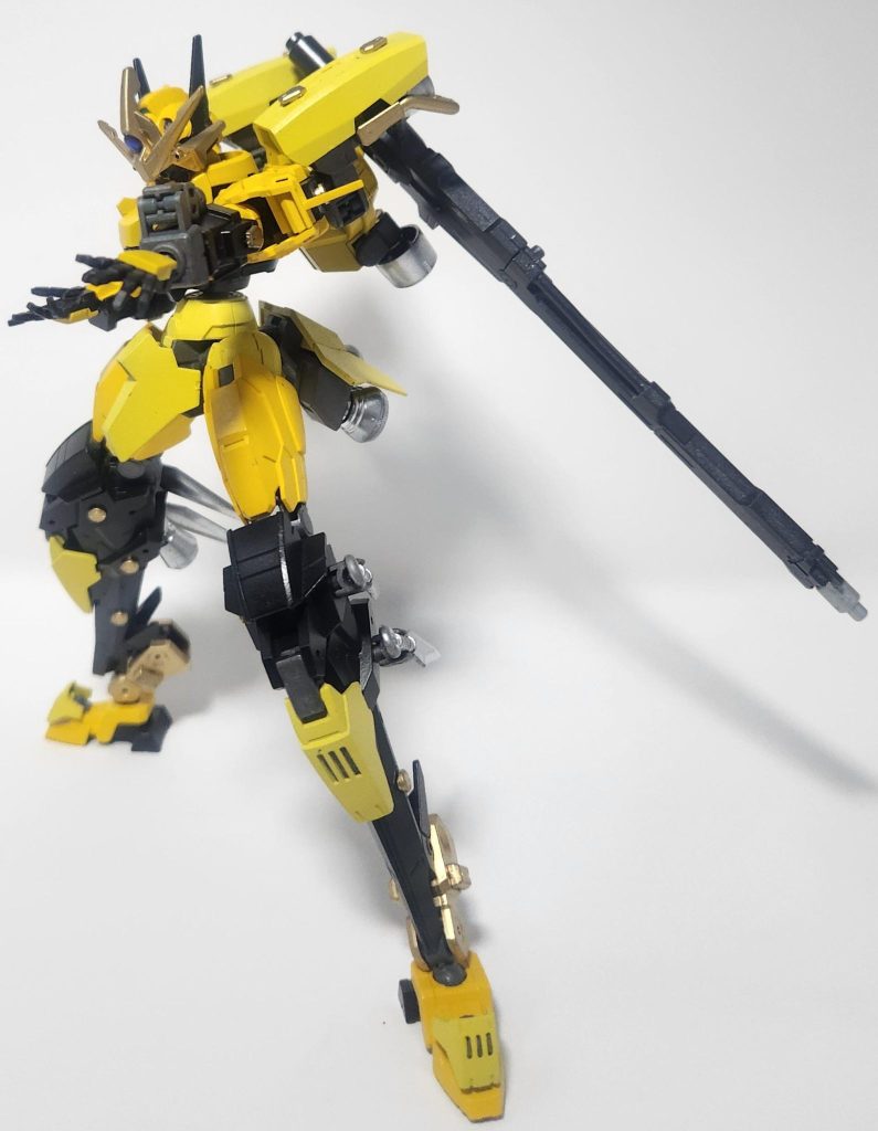 With the custom legs, it can pose without a stand.