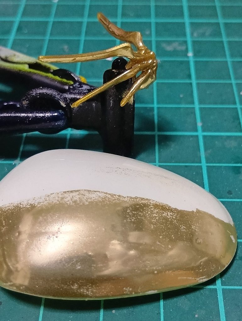 メッキは鏡面化のせいで撮影が難しいので、あまり画像では伝わりにくいんですが、まあまあ満足にメッキ風。　使ったのが