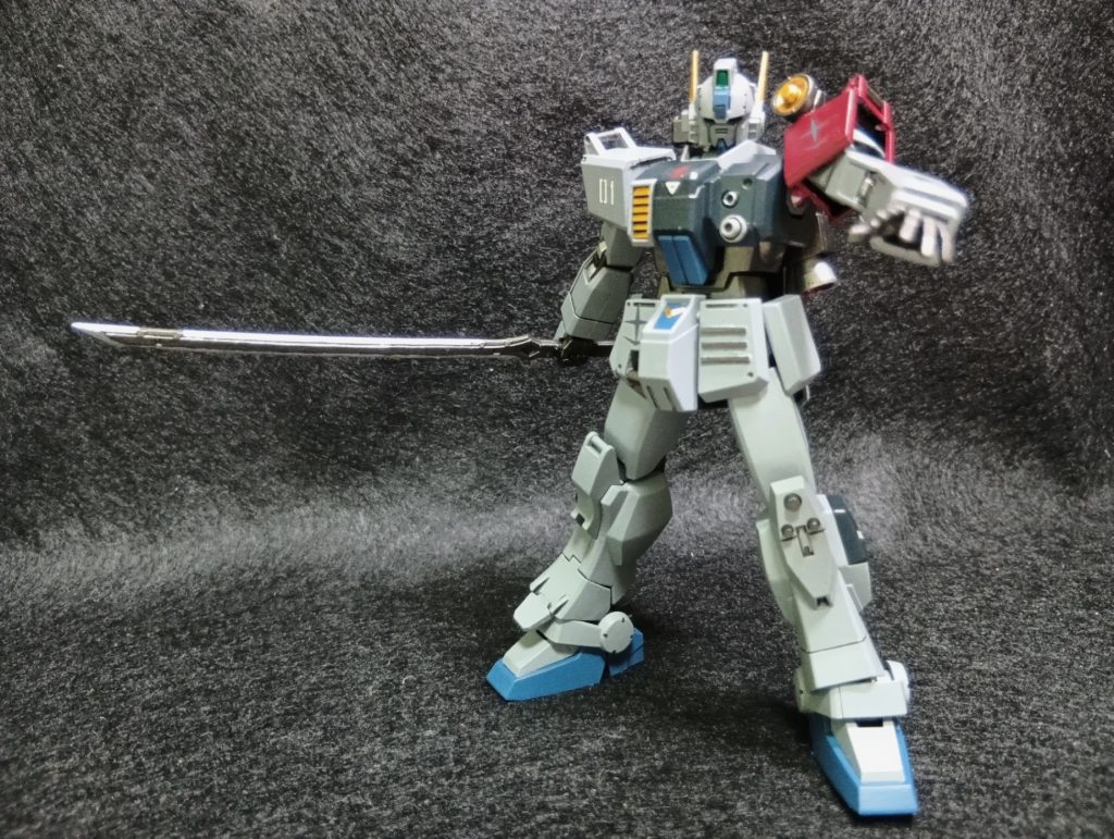 陸戦型ガンダム(ヴェステマン・ラルド少佐仕様)–5枚目/制作者：やつおカスパル(紅い水性)