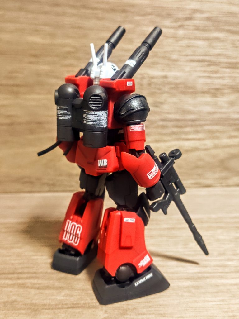 いくつ作ってもこれまた楽しさは変わらず。旧ザクの数を超えてきそうなストックですが、これまた根性で増やした分は作って行かなくてはという使命感（笑）。「買ったら積むな、積むなら買うな」この精神ですね、偉大なる方のお言葉ですが、承知しました（笑）、作ります。今回はキャノンにしました、ちょっとスプレーミサイルランチャーばっかりだったんで（笑）。