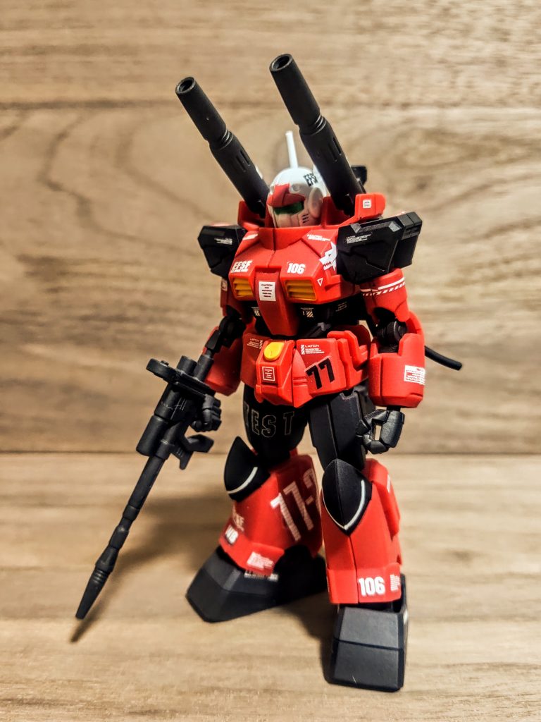 試作型重装備テスト仕様、ナンバー106番、ウルフ試験機です。中距離火力支援型のモビルスーツですね。