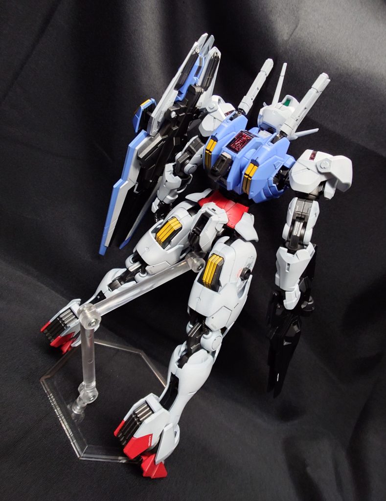 背面の情報密度もなかなかです(gundam-kao3)