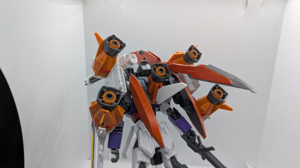 ガンバレルストライカーは、ガンバレル射出時の機動性が問題視された。よって、ミサイルポッドにスラスターを搭載するほか、スタビライザー型スラスターを搭載することによって射出時でも安定した機動力を確保した。また、ガンバレル装着時に高速移動をすることが可能となっている。（エネルギー消費が早いため使用不可）