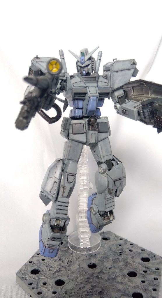ジェットストライカーパックを外すと、ほぼG-３ガンダム