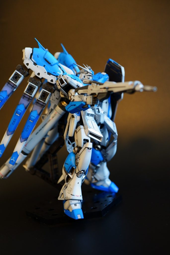 RX-93-ν2 Hi-ν GUNDAM–3枚目/制作者：のぶ