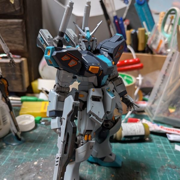 量産型νガンダム(インコム装備)