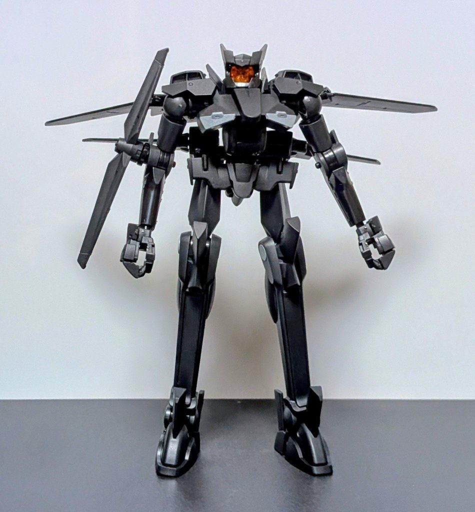 カラーレシピは・・・黒パーツ→黒サフからジャーマングレー白パーツ→黒サフから明灰白色レールガン→黒サフから黒鉄色プラズマソードの刃→グレーサフからスカイブルー