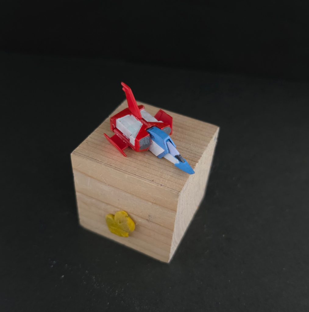 コア・ファイター驚愕の1/250の変形するコアファイターです組み付けの際にガンダムに入れてしまうのが勿体ないですしかしこの部品分割…当時の接着剤等で作れた方々は凄いですね…今のプラモ用品の進化に感謝です
