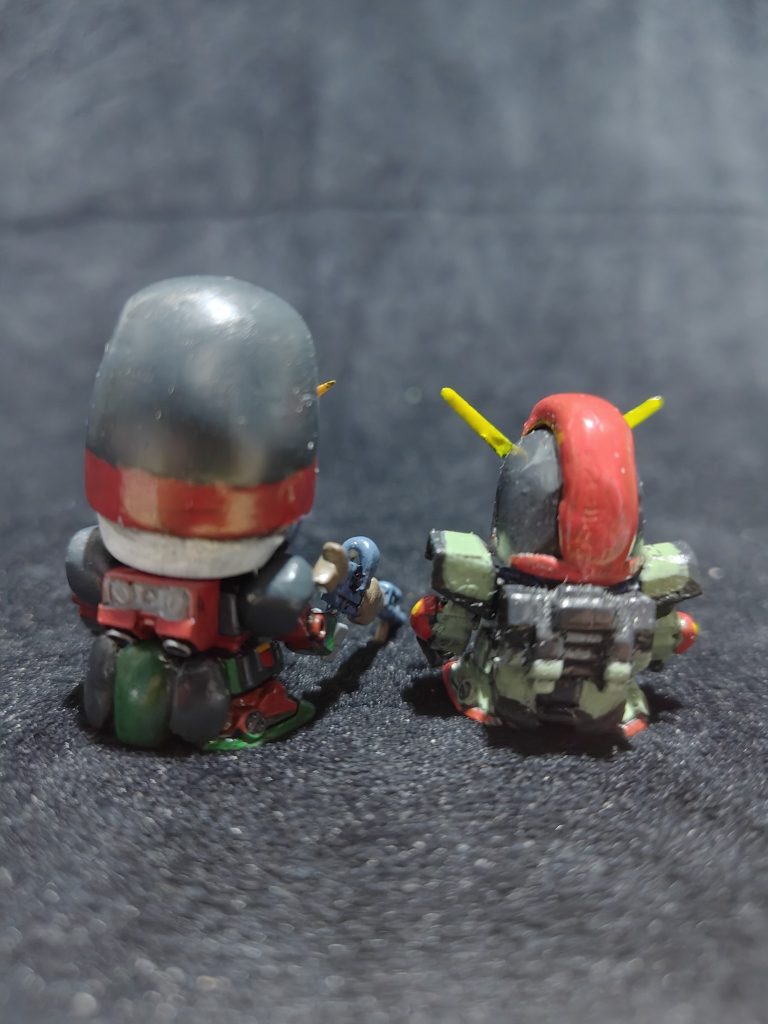 ジョンブルの頭部がデカい笑。ネロスのコアランダーは転がってたガンダムバインドという、塩ビ製のフィギュアから流用。