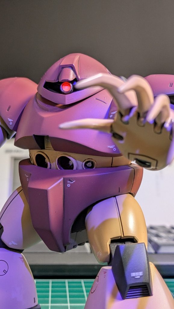 ブラックライトでビコーン！