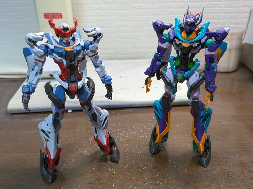 今回エ〇ィオンで980円で売っていた「GQuuuuuuX」と「GFreD」を買いました(gundam-kao6)当初は980円と980円をミキシングと改造塗装をして1960円のガンプラを作るぞ(gundam-kao6)(gundam-kao6)と思っていたのですが…心が折れました(泣)(gundam-kao9)(gundam-kao9)