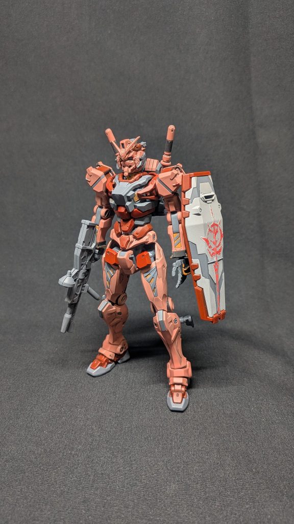 赤いガンダム–2枚目/制作者：@yuunon_modeling