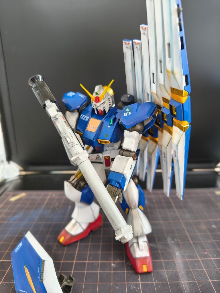 結果全然違った機体が出来上がりました(gundam-kao2)