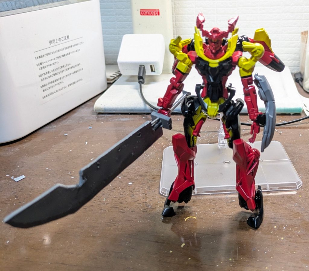 美品として出来たこのGQuuuuuuX鬼これが完成ではなく、ダメージ加工と汚しをやって完成にしたいと思います(zaku-kao10)また次回更新しますね
